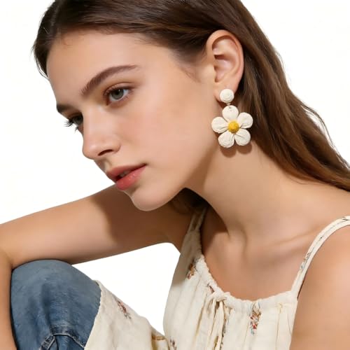 Rattan Earrings for Women Statement Boho Raffia Straw Wrapped Flower Drop Dangle Earrings Summer Tropical Beach Jewelry - color: Beige