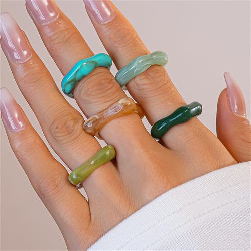 GYRMMUE Vintage Chunky Resin Ring Set for Women,Multicolor Acrylic Stackable Rings Irregular Plastic Knuckle Ring Set Y2k Aesthetic Statement Midi Rings Thick Dome Finger Jewelry - color: Green