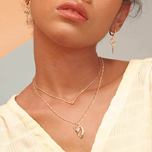 Fettero Animal Necklaces for Women 14K Gold Plated Charm Snake Necklace Elephant Bird Cat Butterfly Pendant Cute Dainty Necklace Jewelry - style: Giraffe