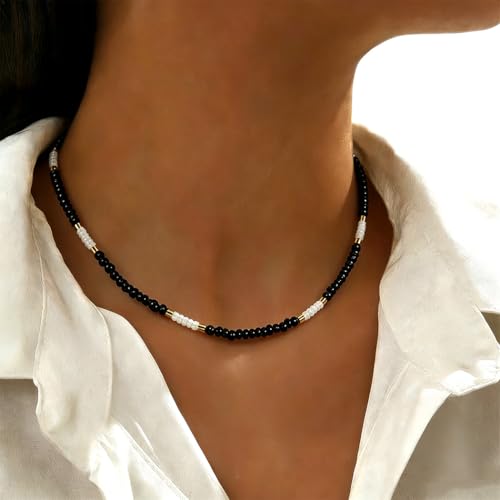 Tgirls Boho Choker Necklace Chain Rice Beaded Necklaces Seed Bead Necklace Accessory for Women - color: White Black