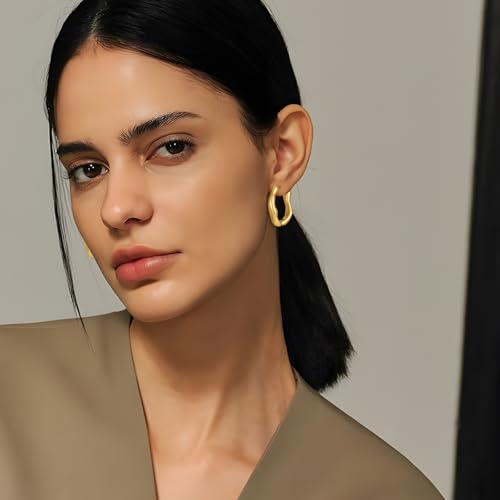 Chunky Hoop Earrings for Women Thick Minimalist Geometric Huggie Hoop Earrings Dainty Thick Y2K Preppy Earrings - style: irregular wave