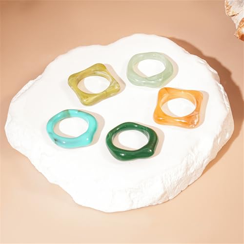 GYRMMUE Vintage Chunky Resin Ring Set for Women,Multicolor Acrylic Stackable Rings Irregular Plastic Knuckle Ring Set Y2k Aesthetic Statement Midi Rings Thick Dome Finger Jewelry - color: Green