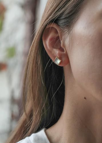 S.Leaf Gold Stud Earrings for Women Sterling Silver Gold plated Hypoallergenic Shell Mother of Pearl Post Earrings for Women Birthday Gifts - color: C01_Shell_7mm_Gold