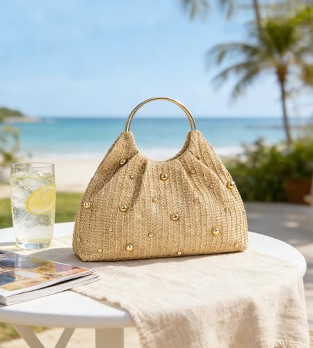 KingTo Straw Beach Bag for Women, Boho Raffia Handbag with Ring Handle | Hand-woven straw texture, gold studs, metal ring handle and magnetic closure lift beach, resort and summer looks