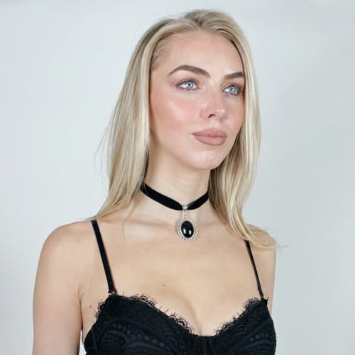 Millennials In Motion Gothic Necklaces - color: Oval Choker