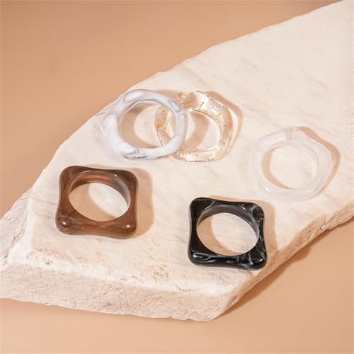 GYRMMUE Vintage Chunky Resin Ring Set for Women,Multicolor Acrylic Stackable Rings Irregular Plastic Knuckle Ring Set Y2k Aesthetic Statement Midi Rings Thick Dome Finger Jewelry - color: Gray