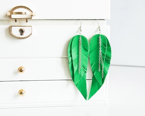 Black shiny Leather Feather Earrings for Women, Lightweight Minimal Boho Dangle Earrings, Small Simple Everyday Jewelry - color: green