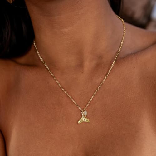 Ewrkbr Gold Necklace for Women,14K Gold Plated Shell Starfish Beach Necklaces Cute Boho Pendant Necklace Fashion Summer Waterproof Pearl Jewelry for Women - color: NK-fishtial