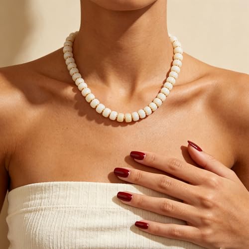 Chunky Colorful Beaded Necklaces for Women Big Bead Boho Choker Necklace Trendy Heart Statement Necklace Summer Beach Jewelry Mothers Day Gifts for Mom Daughter - color: Round White Choker