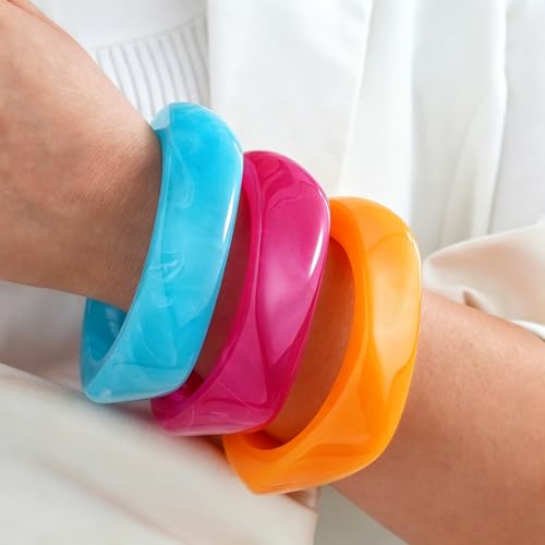 FAXHION Chunky Resin Acrylic Bangle Bracelets for Women, Colorful Wide Geometric Bangles Set, Statement Stackable Bracelet Jewelry Gift - color: Sky Blue