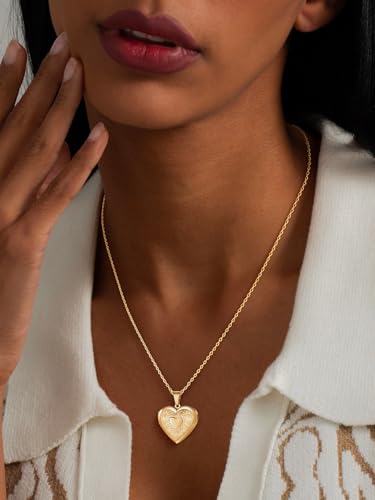 U7 Women Locket Necklace Platinum 14K Gold Photo Lockets that Hold Picture,Chain 20 Inch Personalized Gift Custom Love Heart Image Necklaces - color: gold