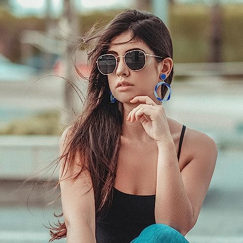 Boho Raffia Hoop Dangle Earrings Twisted - Statement Rattan Round Geometric Earrings For Summer Beach Vacation - color: BLUE