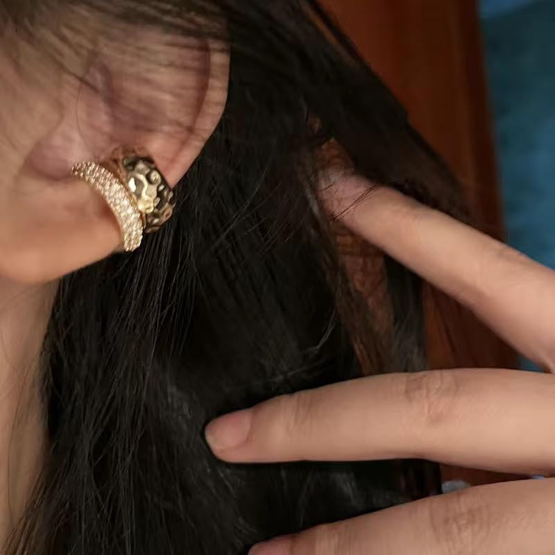 Gold Ear Cuff Earrings for Women Non Piercing 14K Gold Plated/Silver Cuff Clip On Cartilage Hoop Shining Cubic Zirconia Twisted Chain Ear Clip On Earring for Women Chunky Ear Cuffs Earrings - color: gold+silver