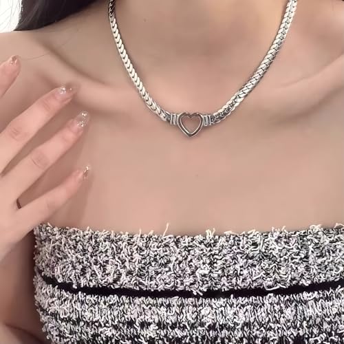 Heart Choker,Stainless Steel Necklace for Women,Chunky Heart Pendant, 40cm Length, 21.5g Weight - color: silvery