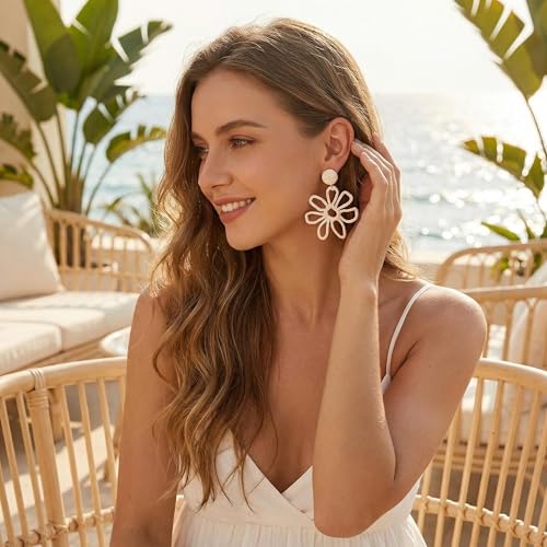 Woven Raffia Rattan Earrings for Women, Boho Flower Hoop & Drop Dangle Earrings Collection, Handmade Summer Beach Vacation Statement Earrings for Party Daily Wear - color: Raffia Flower Stud