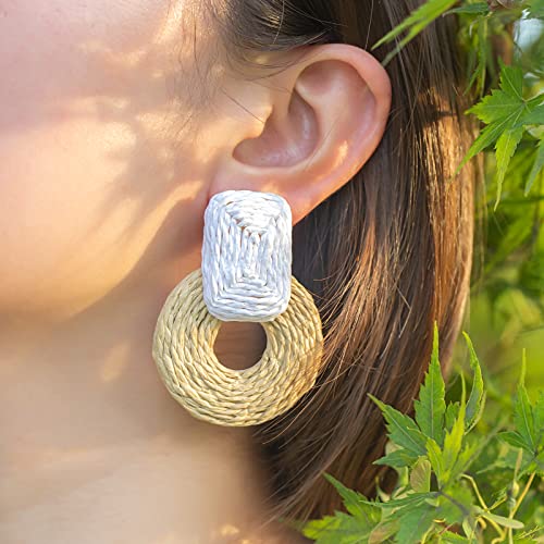 Statement Raffia Earrings Cute Boho Earrings Rattan Dangle Earrings Handmade Straw Wrap Earrings Summer Drop Dangling Earrings for Women Teen Girls - color: White/Nature