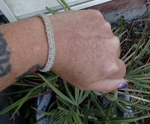 Hemp Bracelet Adjustable - color: Glow in the Dark
