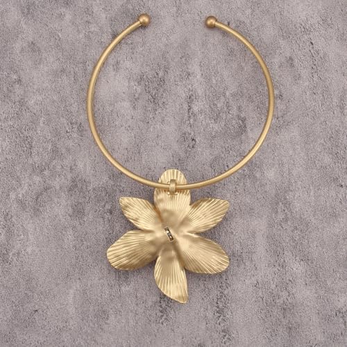 GelConnie Long Necklaces for Women Boho Large Pendant Necklace Casual Bohemian Brown Leather Choker Sweater Circle Statement Stone Necklace - style: Flower Gold Necklace