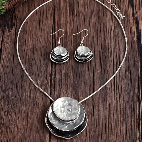 Boho Stud Earring Necklace Set,Vintage Jewelry Set,Trendy Dangle Disc Necklace Jewelry Sets for Women - color: Off-White