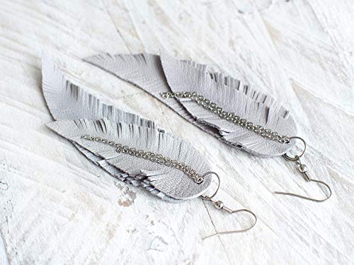 Black shiny Leather Feather Earrings for Women, Lightweight Minimal Boho Dangle Earrings, Small Simple Everyday Jewelry - color: light grey