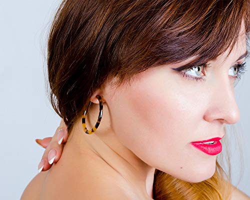 BaubleStar Tortoise Shell Resin Hoop Earrings Fashion Jewelry - color: Blond Tortoise