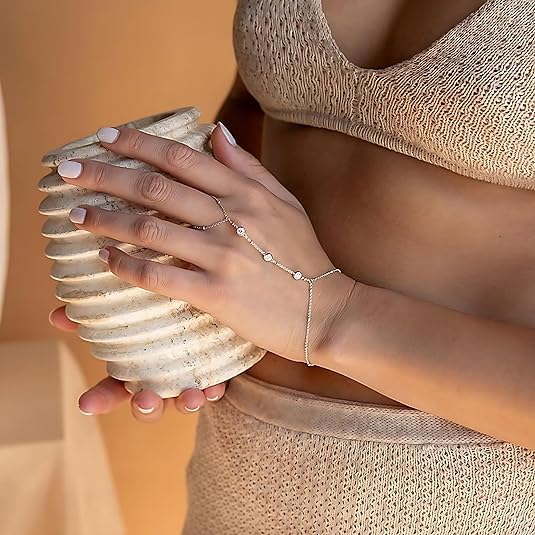 Dainty Gold Hand Chain Bracelet for Women Trendy,Ring Bracelet Hand Chain Bracelets Simple Finger Rings Slave Bracelets Boho Summer Beach Jewelry Accessories - color: Gold cz3