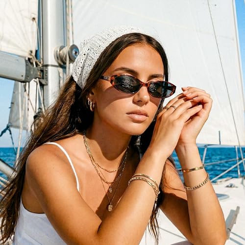 FEISEDY Retro Oval Womens Sunglasses, Trendy Cat Eye Skinny Chic Narrow Y2K 90s Small Sunnies B9177 - color: Leopard Frame - Black
