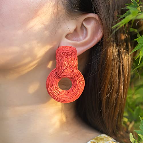 Statement Raffia Earrings Cute Boho Earrings Rattan Dangle Earrings Handmade Straw Wrap Earrings Summer Drop Dangling Earrings for Women Teen Girls - color: Red