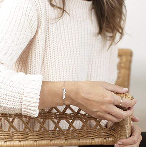 Altitude Boutique Mountain Bracelet, Mountain Jewelry, Snowy Peaks Bracelet for Nature Lovers, Skiers, Hikers, Campers - color: Gold