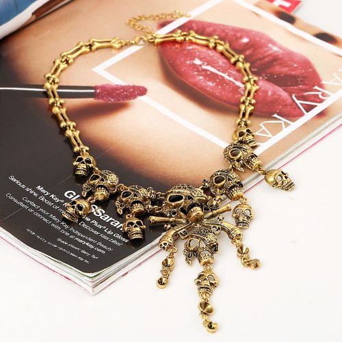 Pingyongchang Vintage Pirate Skull Tassel Charm Necklace and Skull Bracelet Lady Horror Necklace for Women - color: Set 3