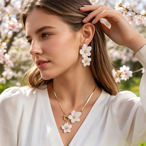 WCRAZYE Gold Flower Earrings Necklace Set for Women Boho Summer Daisy Floral Statement Earrings Brides Wedding Guest Dresses Jewelry - color: White