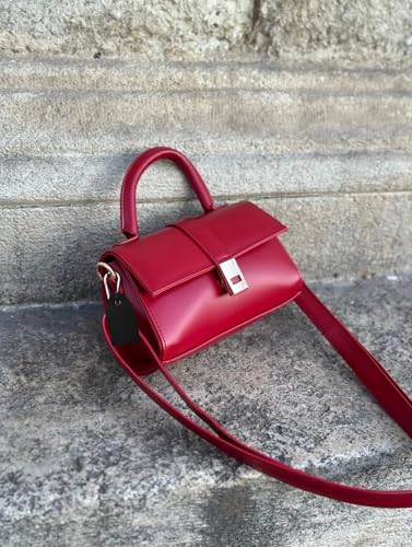 MOON CANTA Mini Crossbody Bag for Women – Small Faux Leather Shoulder Purse with Gold Lock, Elegant Design for Daily Use - color: Cherry Red