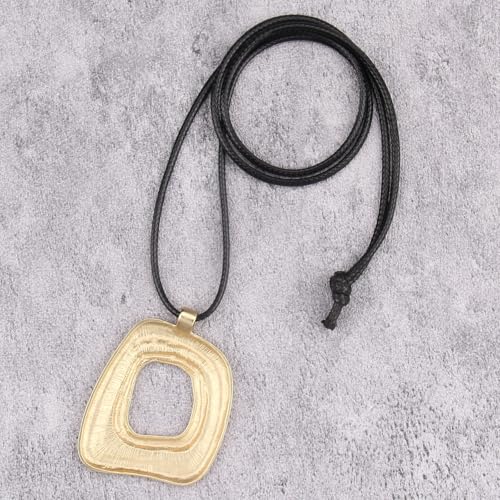 JAOYU Bohemian Necklaces for Women Leather Necklace Wood Pendant Choker Long Brown Necklace Chunky Circle Boho Hippie Jewelry - style: Big Pendant Necklace