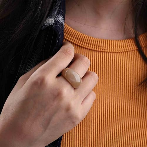 Vintage White Acrylic Ring Acrylic Chunky Wide Rings Resin Statement Ring Resin Dome Rings Not Adjustable Minimalist Geometric Plastic Knuckle Finger Y2K Jewelry for Women - color: Brown