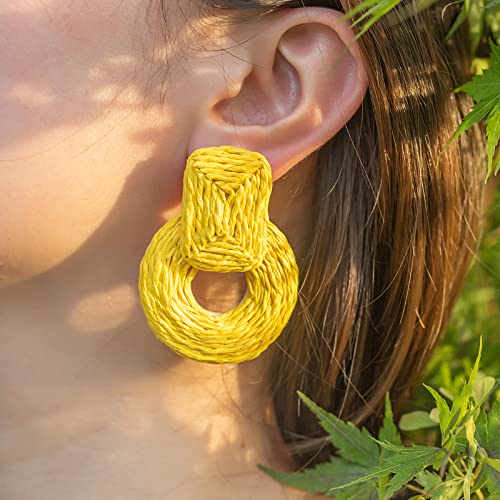 Statement Raffia Earrings Cute Boho Earrings Rattan Dangle Earrings Handmade Straw Wrap Earrings Summer Drop Dangling Earrings for Women Teen Girls - color: Yellow