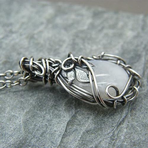 Dainty Silver Chain Moonstone Necklace, Trendy Vintage Pendant Choker for Women, Thoughtful Gift for Family and Friends