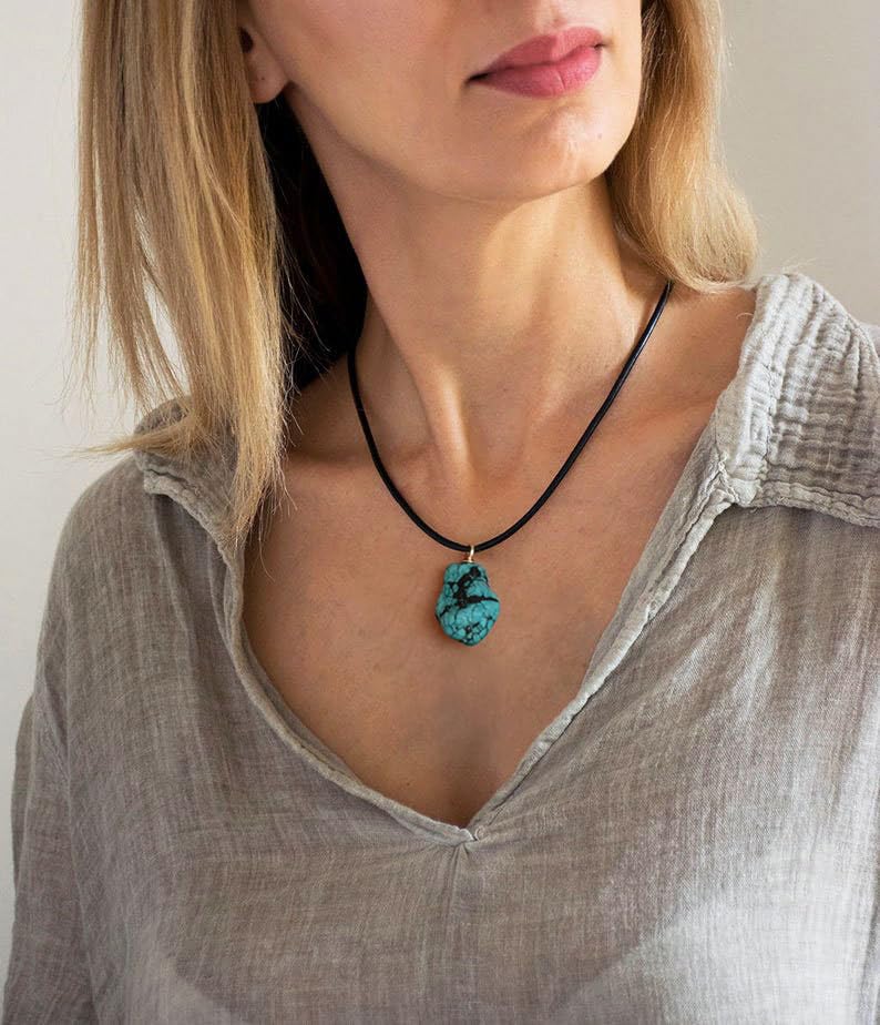 7 Chakra Gemstone Healing Crystals Necklace - Copper Wire Wrapped Natural Unisex Hippie Leather Choker - color: 6. Turquoise