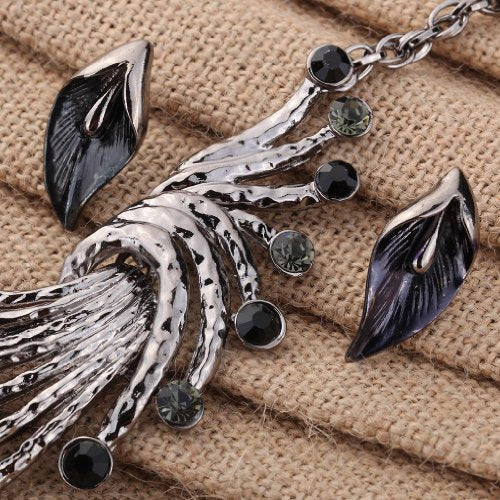 YAZILIND Ethnic Style Tibetan Silver Peacock Crystal Chunky Bib Earrings Necklace Set Wedding Party - color: Black