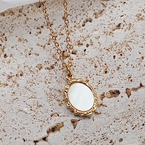 FarF&ME Dainty Mother of Pearl Necklace Gold Silver Oval Shell Pendant Cable Chain Vintage Retro Stackable Necklace Gift for Women