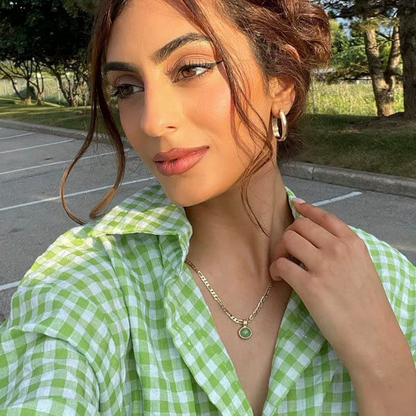 Green Aventurine Stone Pendant Necklace for Women Dainty 18K Plated Gold Chain Choker Necklace,Layered Necklace,Jewelry Set Non Tarnish - color: Green-Aventurine gem