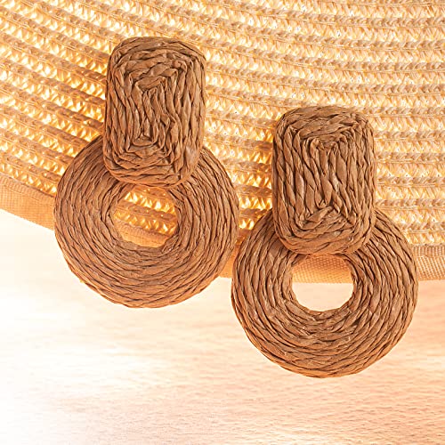 Statement Raffia Earrings Cute Boho Earrings Rattan Dangle Earrings Handmade Straw Wrap Earrings Summer Drop Dangling Earrings for Women Teen Girls - color: Wheat